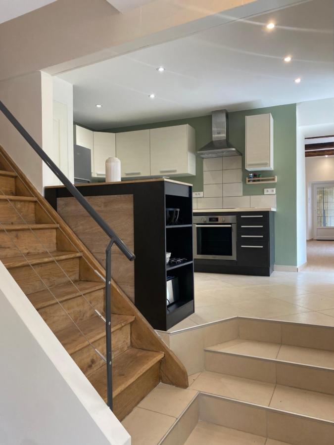 Gite 4 Etoiles - La Maison De Paul Coussergues Extérieur photo