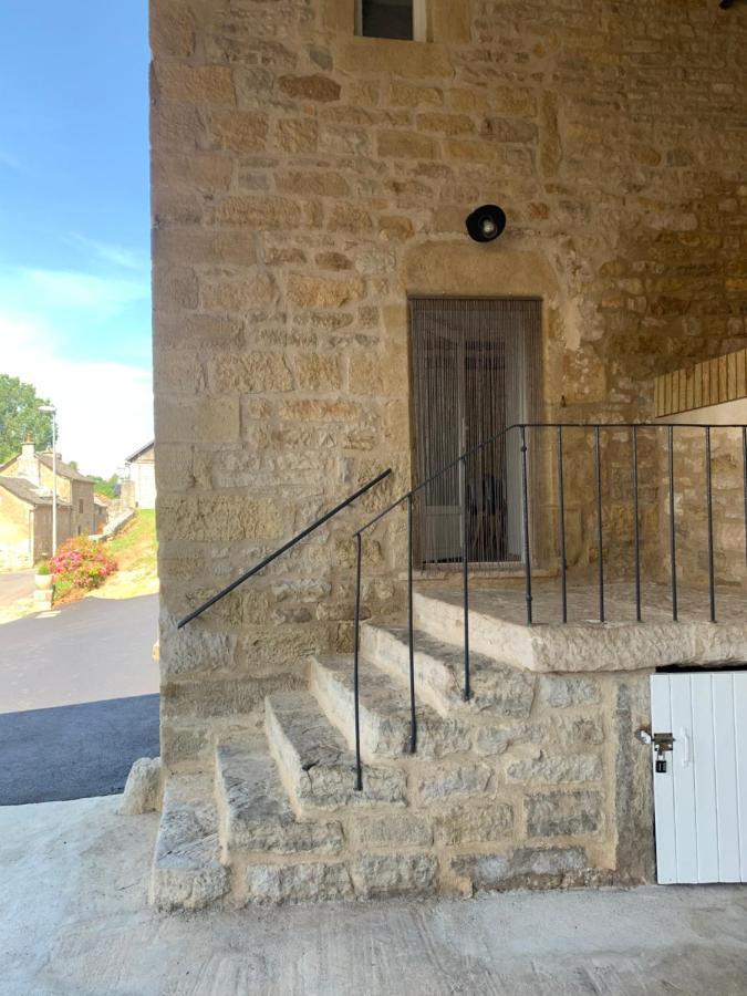 Gite 4 Etoiles - La Maison De Paul Coussergues Extérieur photo